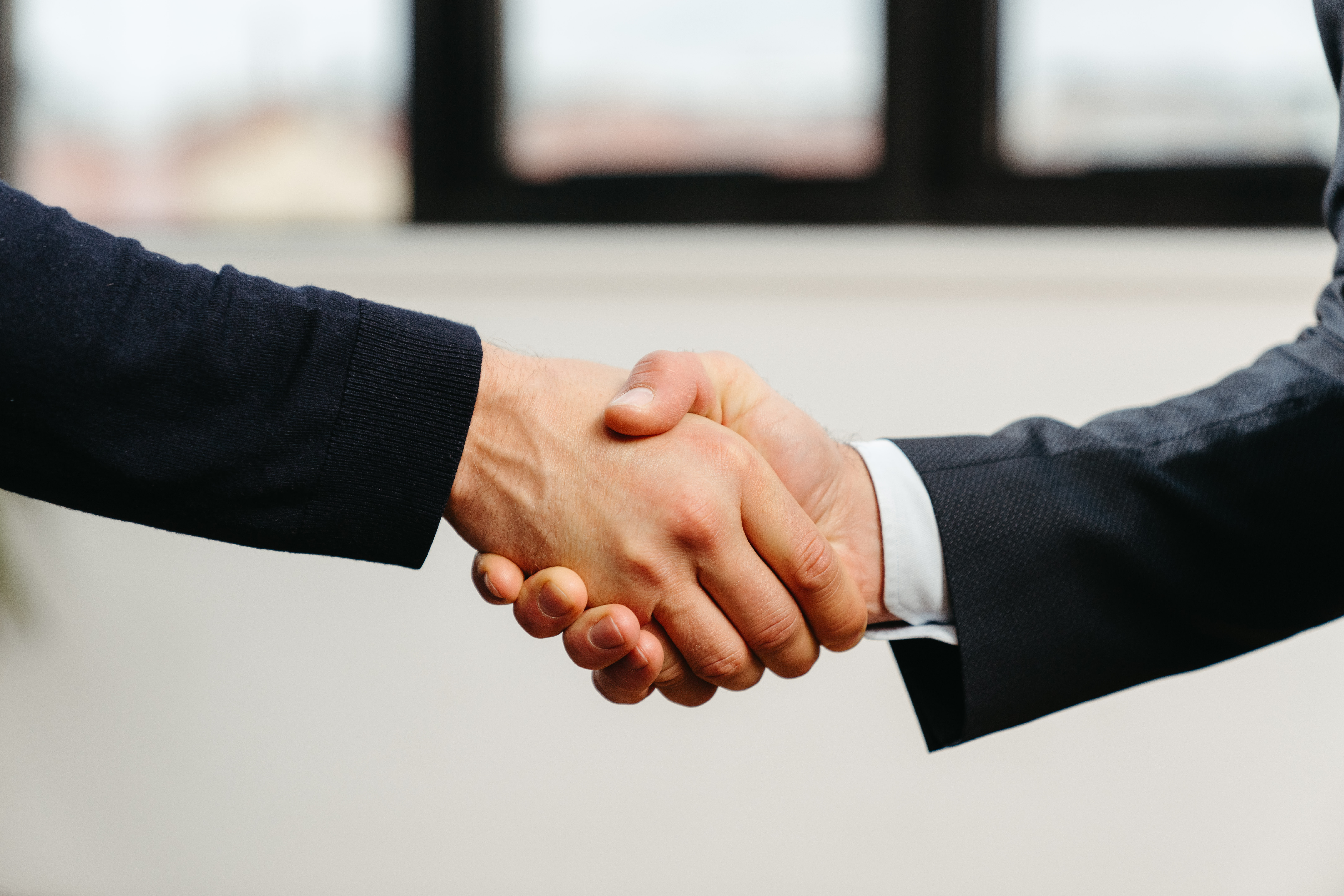 REMAX stabilește un record istoric în Canada: 17 agenții și peste 1.200 de agenți se alătură rețelei într-o singură zi